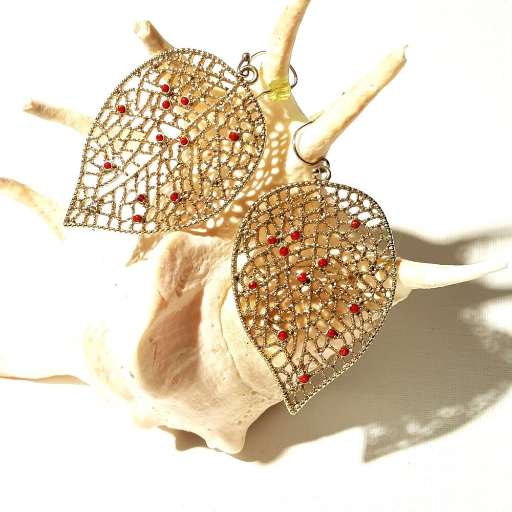 Gold Tone Leaf Earring Open Work Faceted Red Crystals Shepard Hook